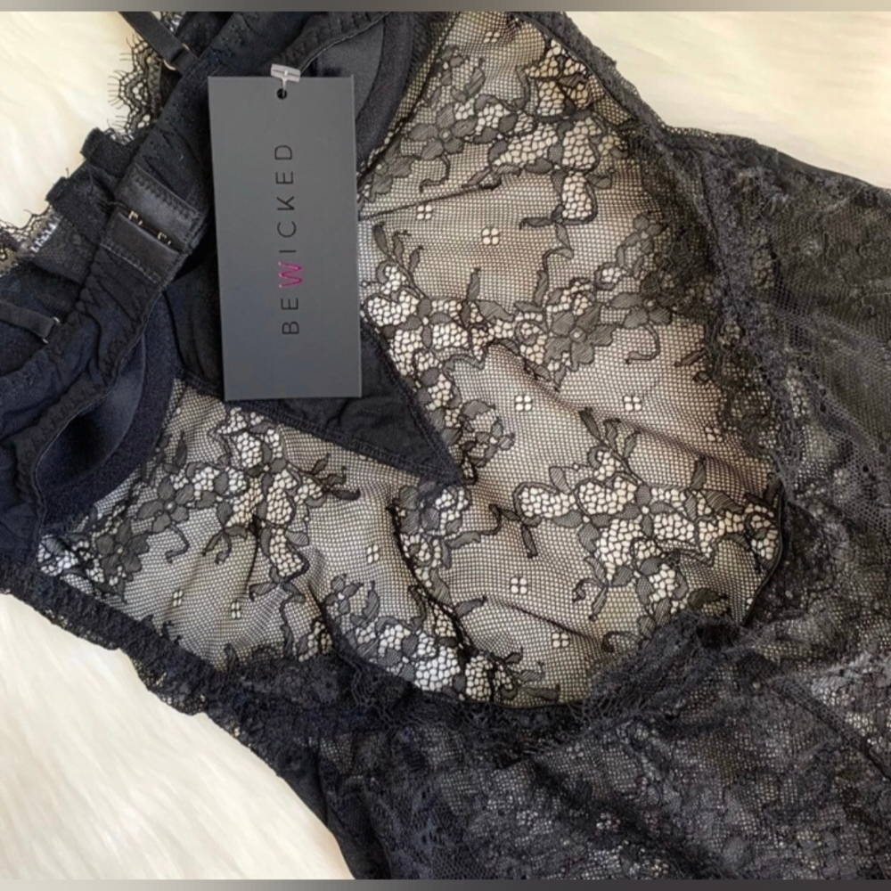 Be Wicked Push-up Bodysuit Lingerie Size Small ( NWT ) - Picture 4 of 7